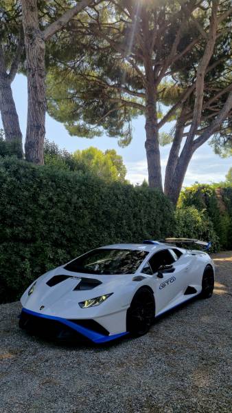 Lamborghini Huracan STO