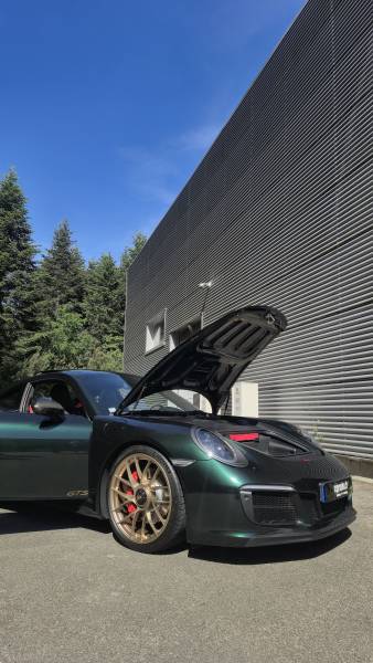 991.2 GTS - British Green 