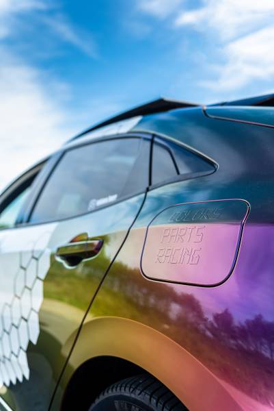 Réalisation d'un semi-covering avec dégradé de couleur effet Caméléon doté d'une extrême brillance sur Honda Civic à Lanester