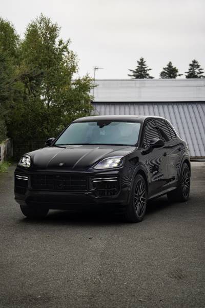 Porsche Cayenne Turbo 2025