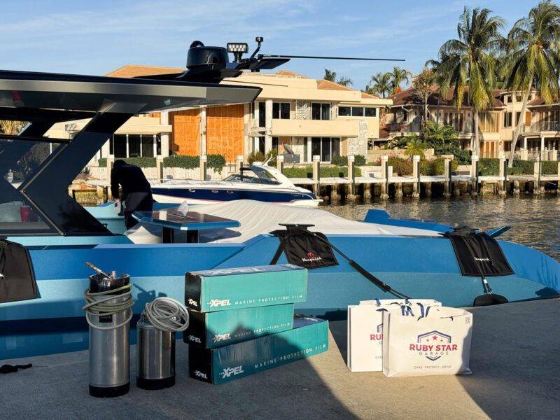 Experts en covering, protection, céramique et personnalisation visuelle : Passionnés d’automobile et de préparation esthétique en Bretagne